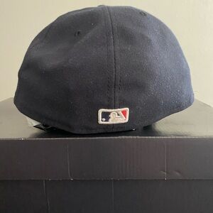 New York Fitted Size 8 Navy